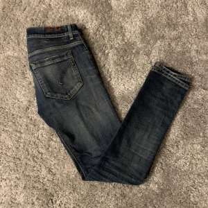 Dondup Jeans - Dondup Jeans modellen ”George” i stl. 31 i fint skick! Hör av dig vid minsta fundering eller fråga;)