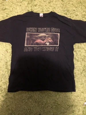 Star wars tröja - En jätte fin star wars t-shirts, kontakta gärna innan köp:)