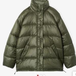 Jacka från Carin Wester - Köpt denna månad, säljer pågrund av att jag köpt en ny jacka. Oversized i stolek Xs, som ny😊