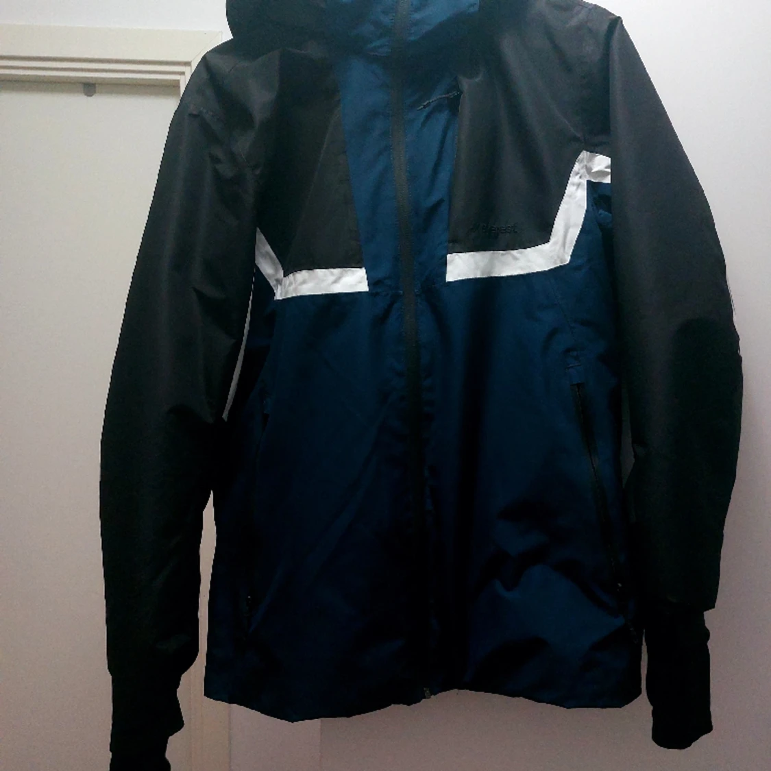 Everest jacka som ny!