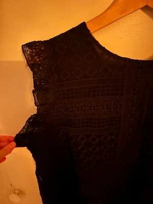 Spetströja - Köper denna jätte fina topp från Stockholm!