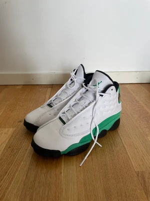 Air Jordan 13 - Storlek 38. Använda 1 gång. 