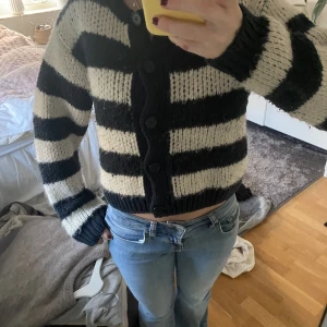 Kofta  - Så fin stickad kofta från zara!