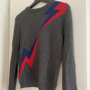 Zadig & Voltaire tröja - Kashmir-tröja från Zadig och Voltaire, storlek xs/s. Superfint skick men används tyvärr inte längre😀