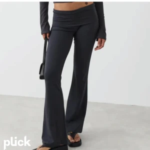 yoga pants - helt nya men lite korta på mig ändå så vill bli av med dem