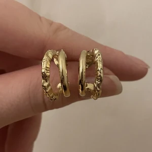 Guld örhängen  - Fina guld örhängen 