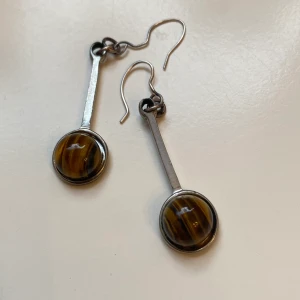 Örhängen tigeröga  - Vintage örhängen med tigeröga 