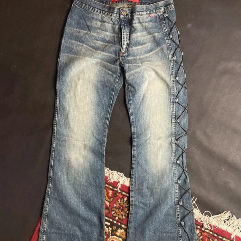 Coola jeans, midjemått 74cm💞. Jeans & Byxor.