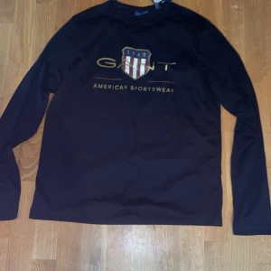 Stilren långärmad tant tröja  - Helt ny oanvänd tröja pris 400 men kan även gå ner i pris