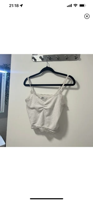 Linne - Vitt spetslinne från new yorker