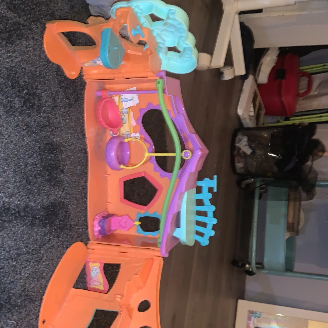 Pet shophus som är utfällbar  - 90