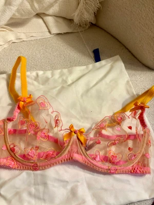 Agent Provocateur  - Stl 80c