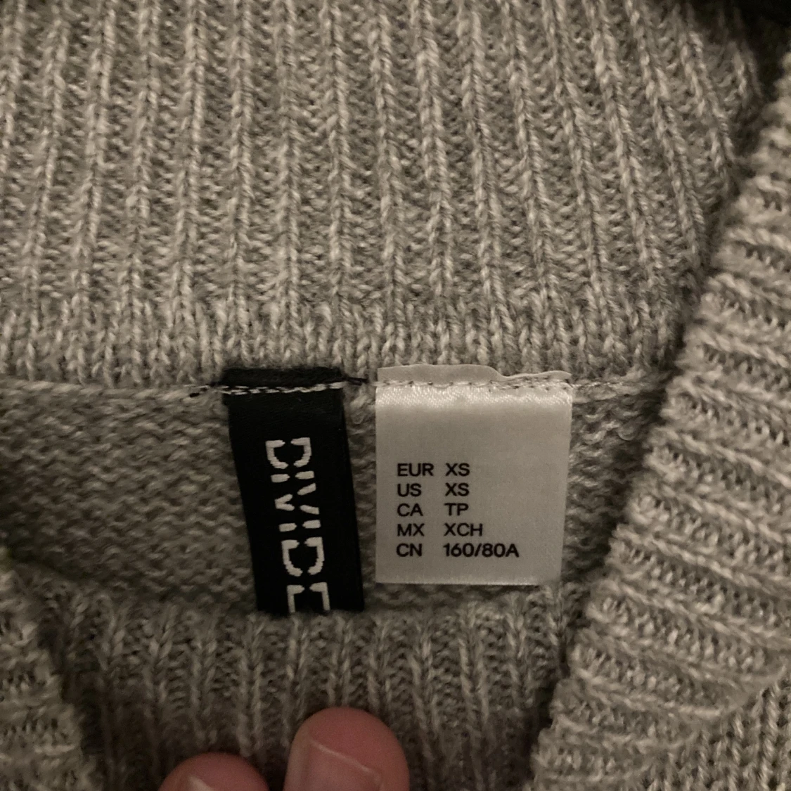 Stickad tröja  - 91