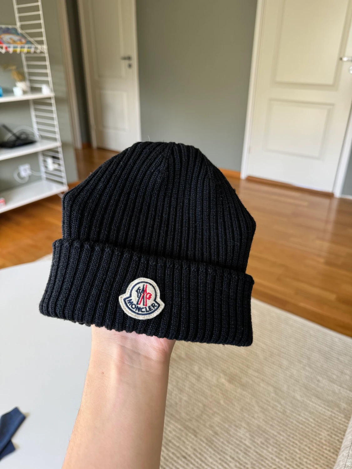 Moncler mössa