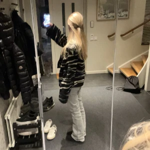 Teddy jacka  - Säljer dne hör super populära Teddy jackan från hm🥰❤️den är i super bra skick❤️