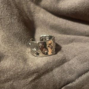 Ring - Jättefin oanvänd