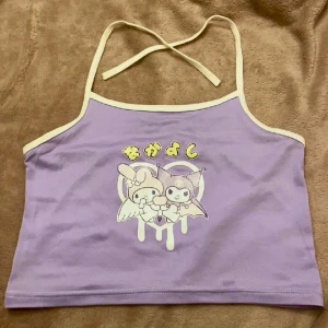 My melodi Kuromi linne♡꙳₊ ꙳✦. - My melodi kuromi linne ♡꙳₊ ꙳✦.  Storlek S. Ordinarie pris 149kr säljer för 80kr ♡꙳₊ ꙳✦. Märke Kawaiishop