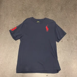 Polo tröja  - Oanvänd 