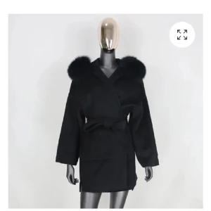 Kappa med päls  - Säljer denna fina kappa