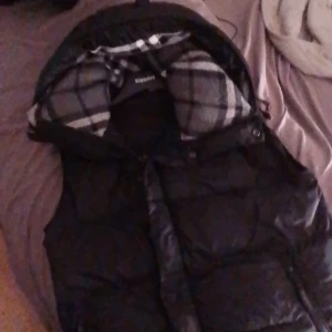 Använt 4 gånger  - Armarna är lite stora