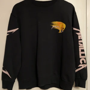 Metallica tröja  - Mörk grå Metallica tröja! Kan skickas  eller mötas upp i Stockholm!