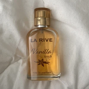 Parfym  - Luktar vanilj och är så fin