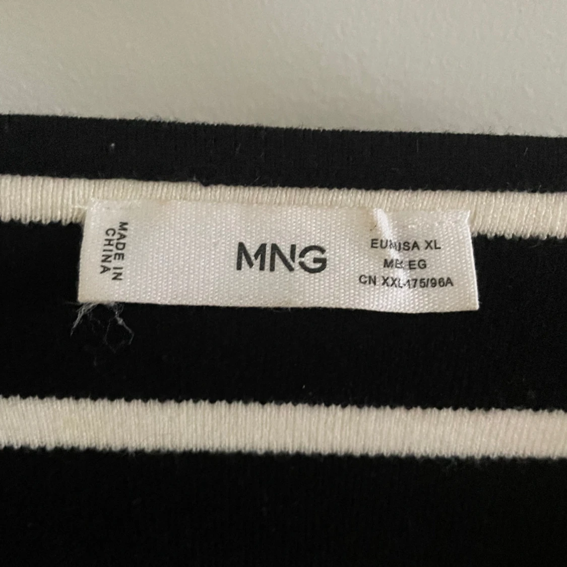 Stickad tröja från Msngo  - 90