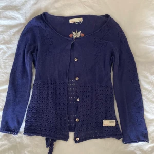 Odd molly tröja - Superfin odd molly tröja! Fint material och har ett band man kan knyta! 💗💗