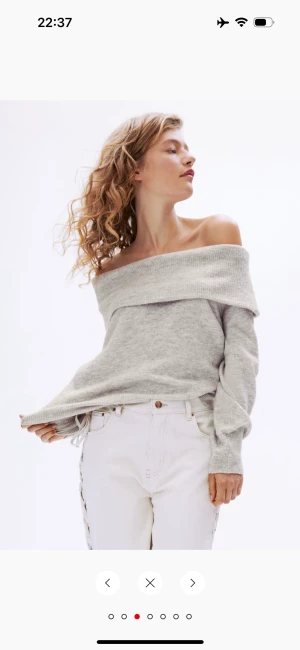 stikad off sholder tröja  - Säljer nu min H&M tröjan på grund av att den inte kommer till andvändning längre tyvär💗super bra skit inga skador 