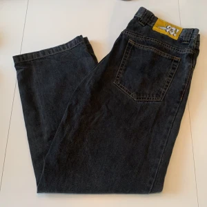 Polar 93 denim  - As feta polar 93 denim, washed black. Storlek 32/30. Helt flawless!!!