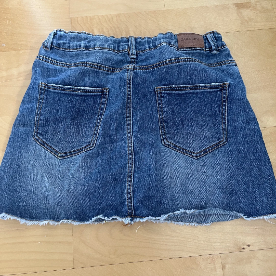 Mellanblå jeanskjol, zara kids - 90