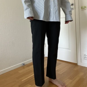 Kostymbyxor - Fina kostymbyxor i snyggt material, vintage. Inget att anmärka på!