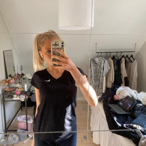 Nike tröja - Fin träningströja i fint skick😍