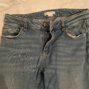 Lågmidjade jeans - Säljer dessa jeans från gina young då de blivit för korta i benen. 