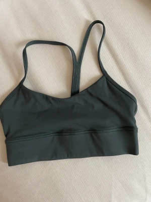 ICANIWILL sportbh  - Storlek xs, använd 5 gånger blå-grön färg 