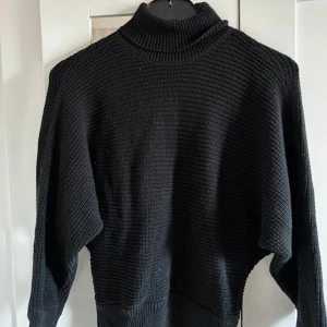 Tjock tröja  - Använd men i bra skick