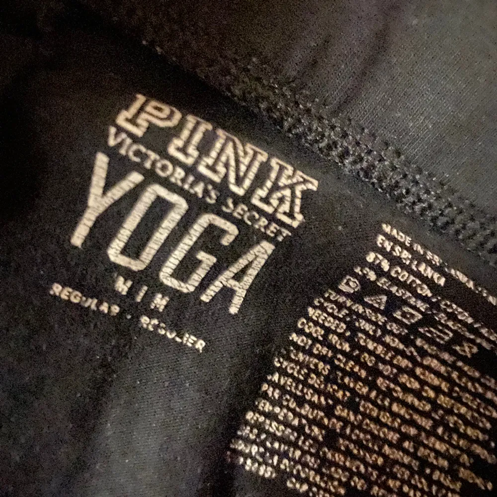 Yoga pants från Pink 🖤. Jeans & Byxor.