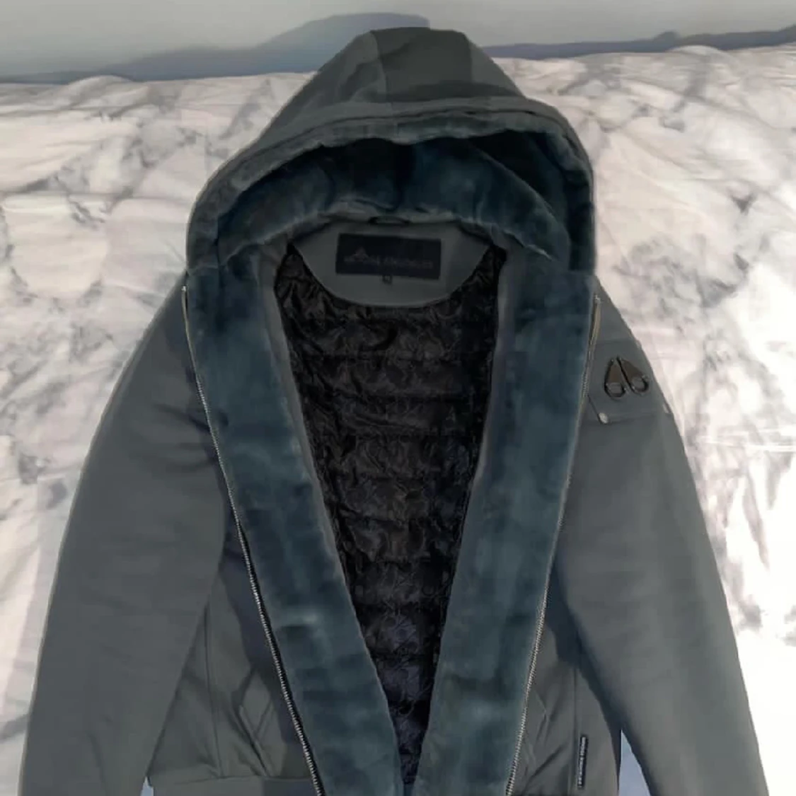 Moose knuckles hoodie - 90