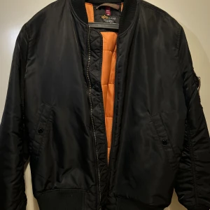 Alpha industries  - Halft den för 2 månader 