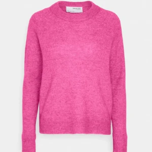 Rosa stickad tröja - Rosa stickad tröja köpt på Zalando💘 Nypris 480kr💘💘