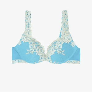 Intimissimi bh - Säljer denna jättefina bh från intimissimi som är helt slutsåld i denna färg. Använd endast en gång. 