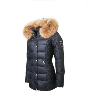 Rock and blue vinter jacka  - Säljer nu min älskade rock and blue jacka😍 storlek 36 använd få gånger då ny jacka blev inköpt! Äkta päls! Pris går att diskutera!!