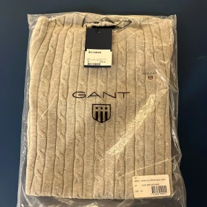 Gant tröja stickad - Helt ny gant tröja äkta. Stolek Xs  köpt för 1199 kr. 