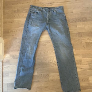 Levis 501 - Levis jeans 501, använda Max 5 gånger, köpt för 1100kr