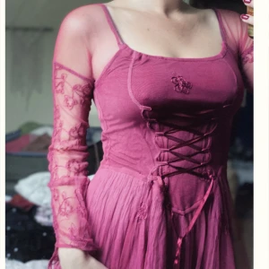 Fairy - Vacker älvliknande klänning <3  Nypris 1300, säljer nu för 500