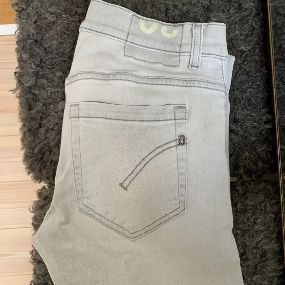 Dondup jeans i modellen George stl.-30 Skinny fit, använda nån gång. Tvättade och förberedda vid köp.. Jeans & Byxor.