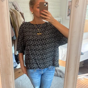 Trekvartsärm tröja  - Jättefin trekvartsärm tröja!!!💞💞