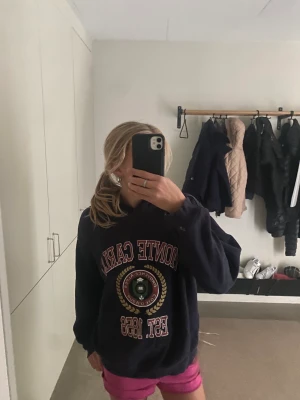 hoodie från hm! - Cool och as najs Hoodie från hm!! 😻Kontakta för mer info!!💞