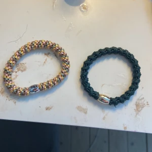 Knekkis - Säljer mina 2 knekkisar (fake) 💗 Båda för 40kr eller 20kr för 1