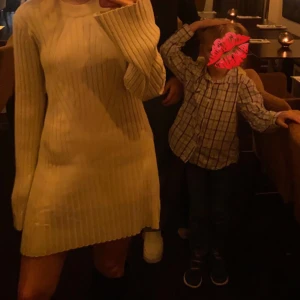 Stickad klännin - Stickad klänning från Gina! Perfekt till hösten 🧡 🍂 upplever den i stolek s/m